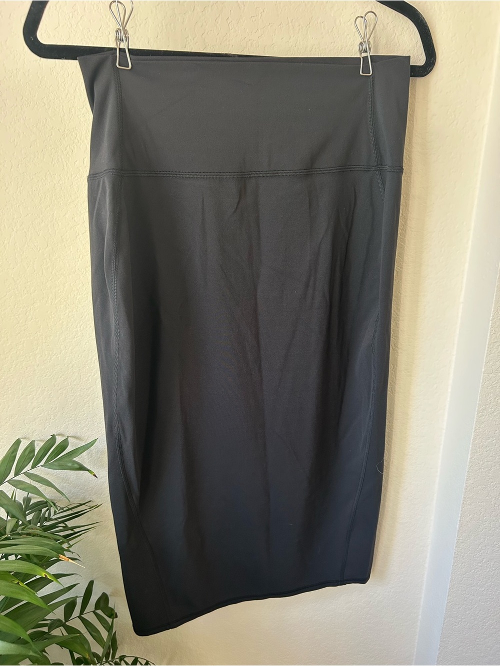 lululemon athletica Black Midi Pencil Skirt
